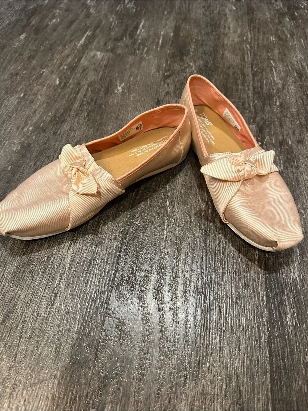 TOMS Women's Peach Bow Slip-On Flats